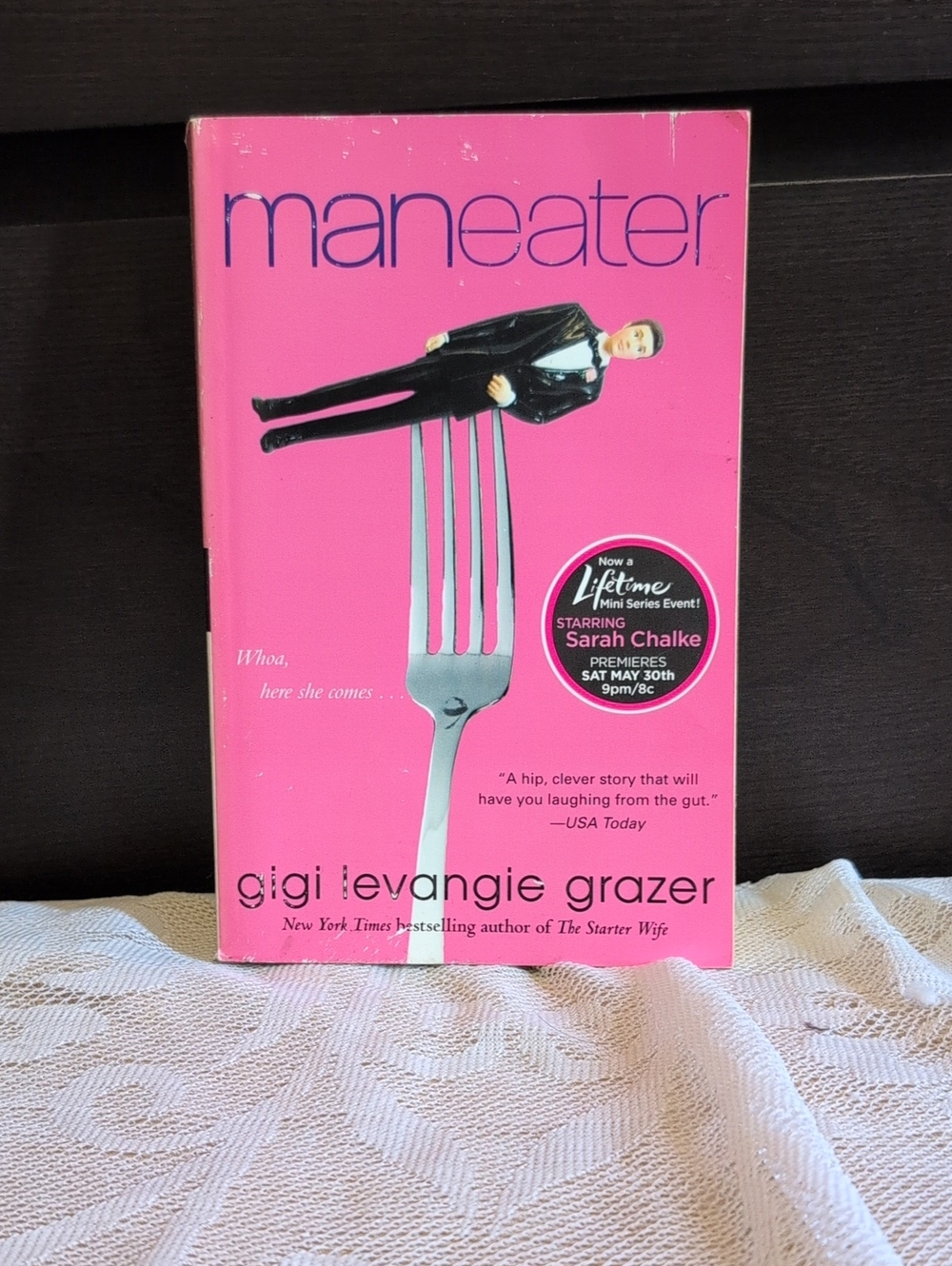 Pink 'Maneater' Novel by Gigi Levangie Grazer - Paperback